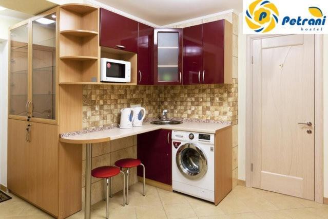 קייב Petrani Hostel מראה חיצוני תמונה